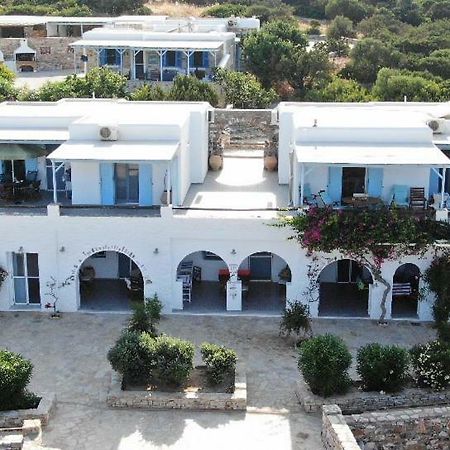Ergina Summer Resort Antiparos Buitenkant foto