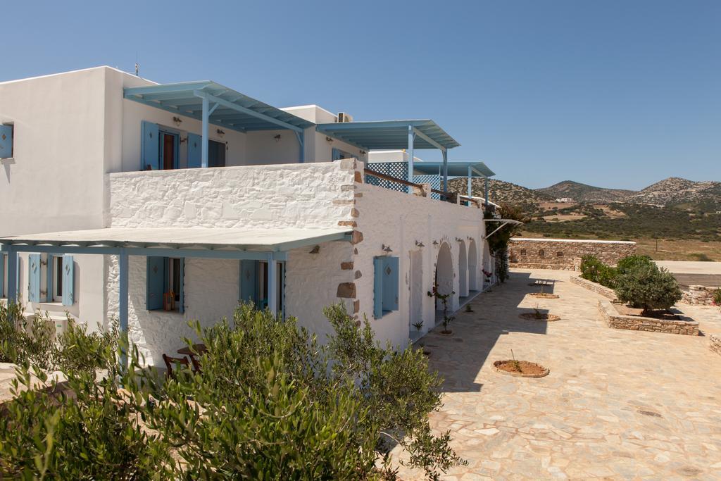 Ergina Summer Resort Antiparos Buitenkant foto