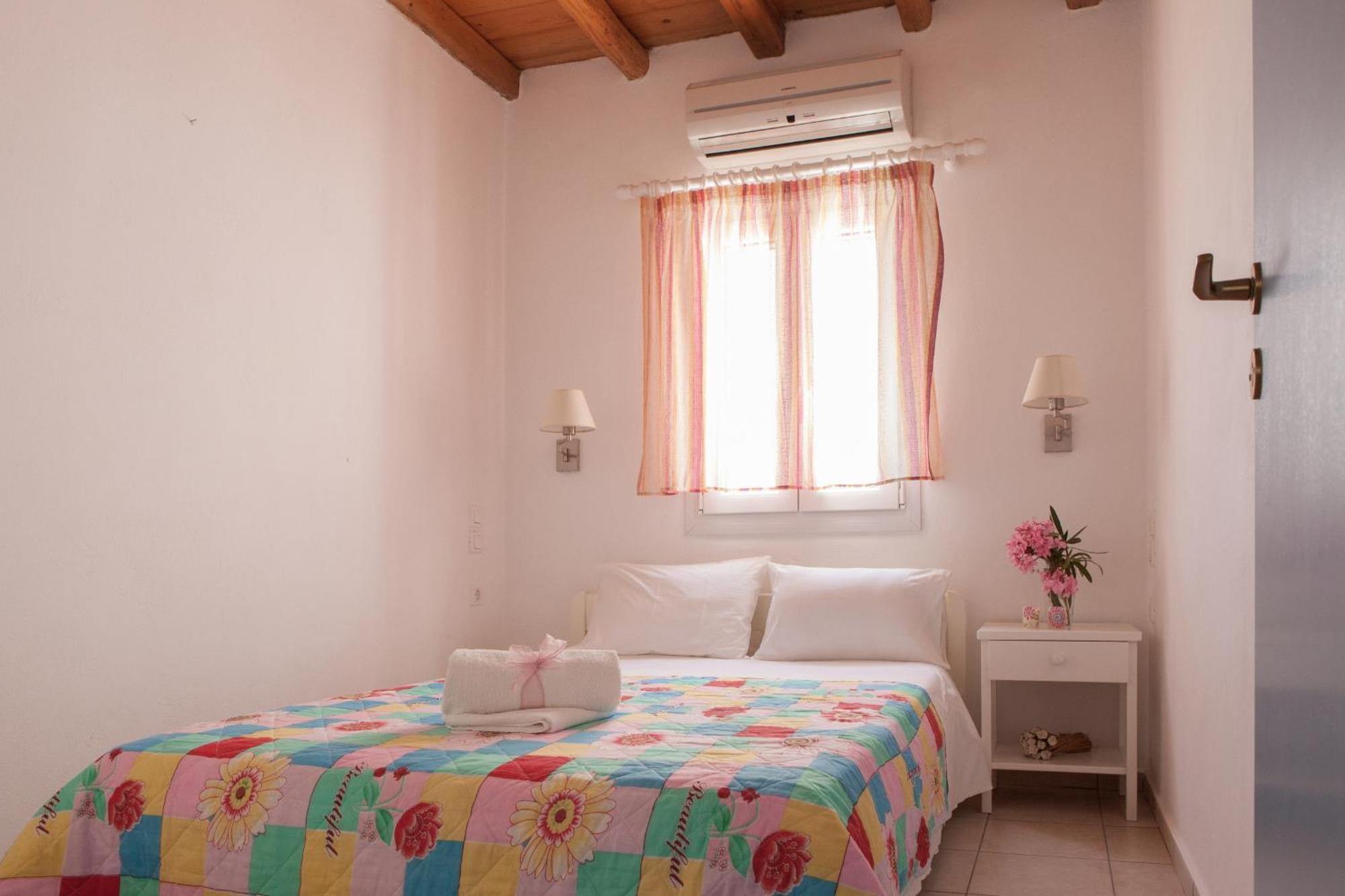 Ergina Summer Resort Antiparos Kamer foto