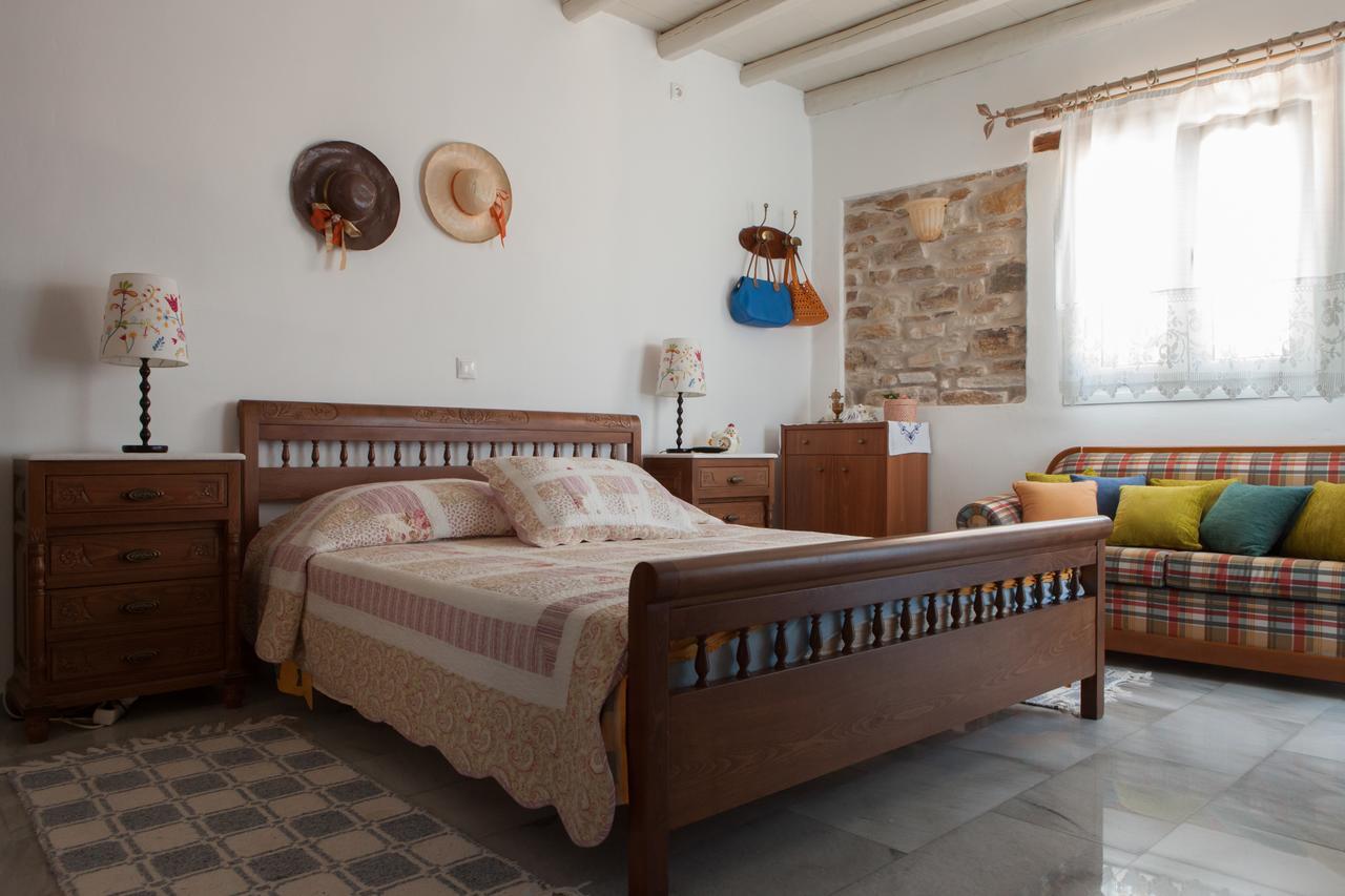Ergina Summer Resort Antiparos Buitenkant foto