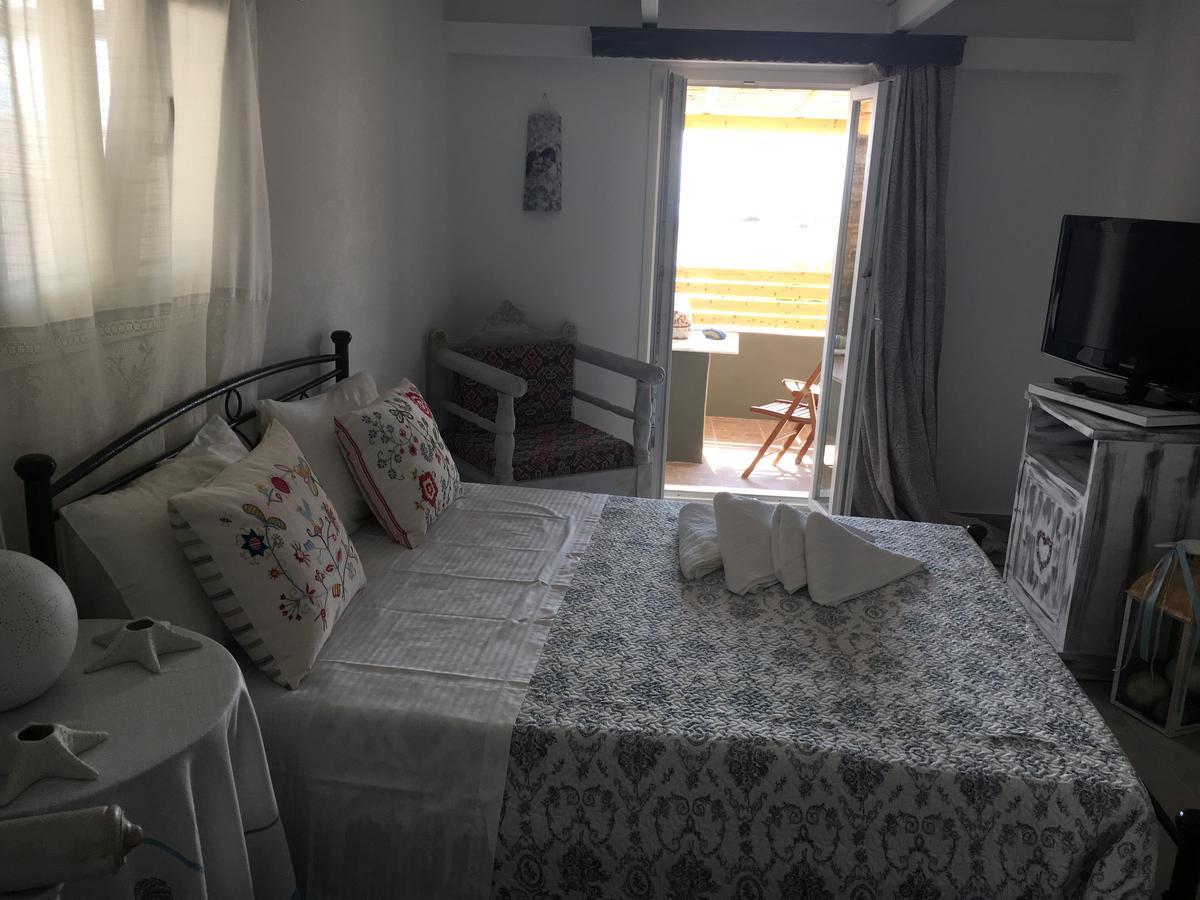 Ergina Summer Resort Antiparos Buitenkant foto