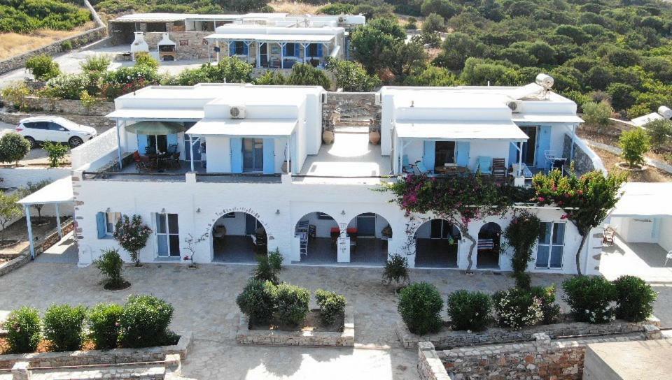 Ergina Summer Resort Antiparos Buitenkant foto